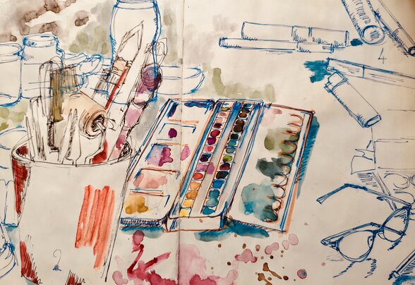 Carnet de croquis aquarelle illustrant une palette de peinture, des pinceaux et des fournitures d'atelier - Agrandir l'image, fenêtre modale